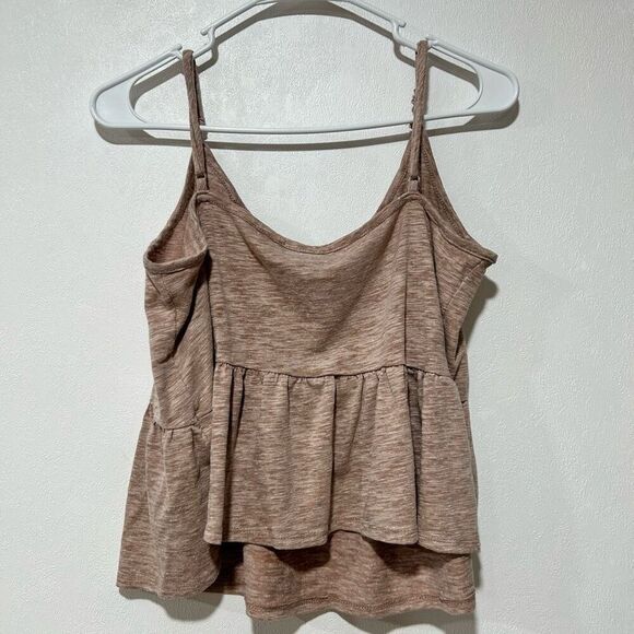 Lulus | Right Direction Peplum Tank - Picture 2 of 7